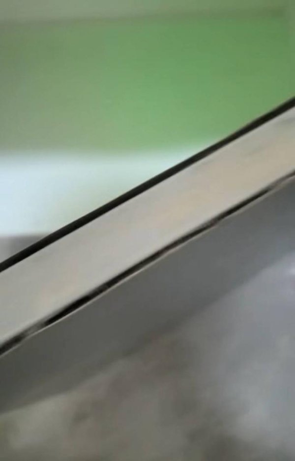 车优配 定制浴室柜使用不足半年长出蘑菇！菌类种植专业人士：可能有毒｜云投诉