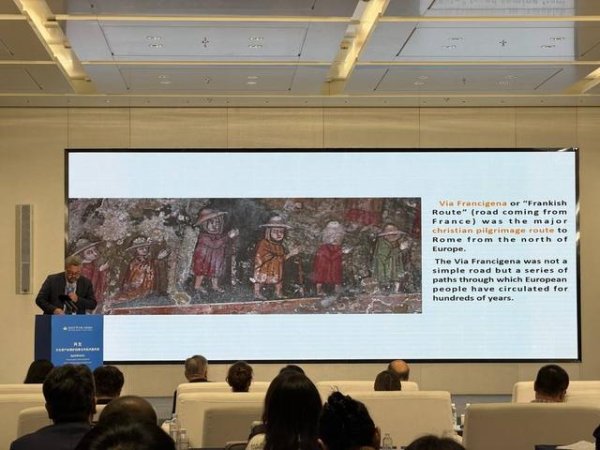 多盈策略 意大利罗马斗兽场考古遗址公园园长西蒙·奎利奇分享古道旅游开发经验 为文化遗产活化提供国际化视野